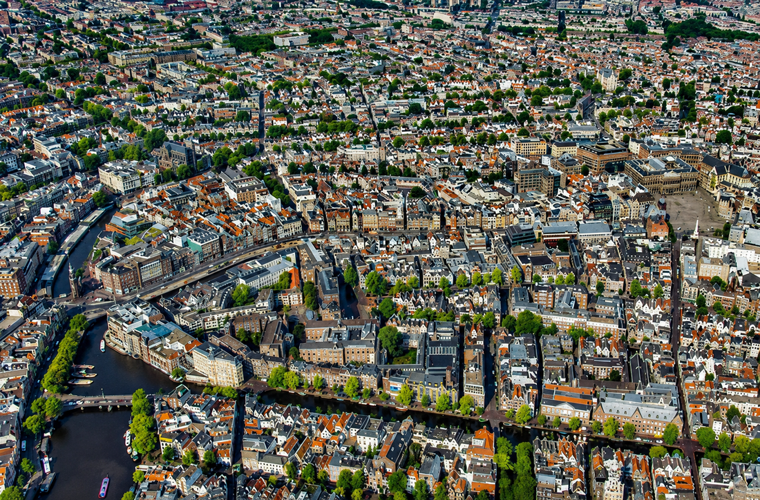 Hoeveel regenwater houdt een groendak vast?